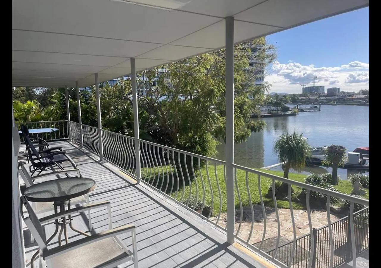Large Waterfront Property With Spectacular Views & Sunsets Gold Coast Hébergement de vacances