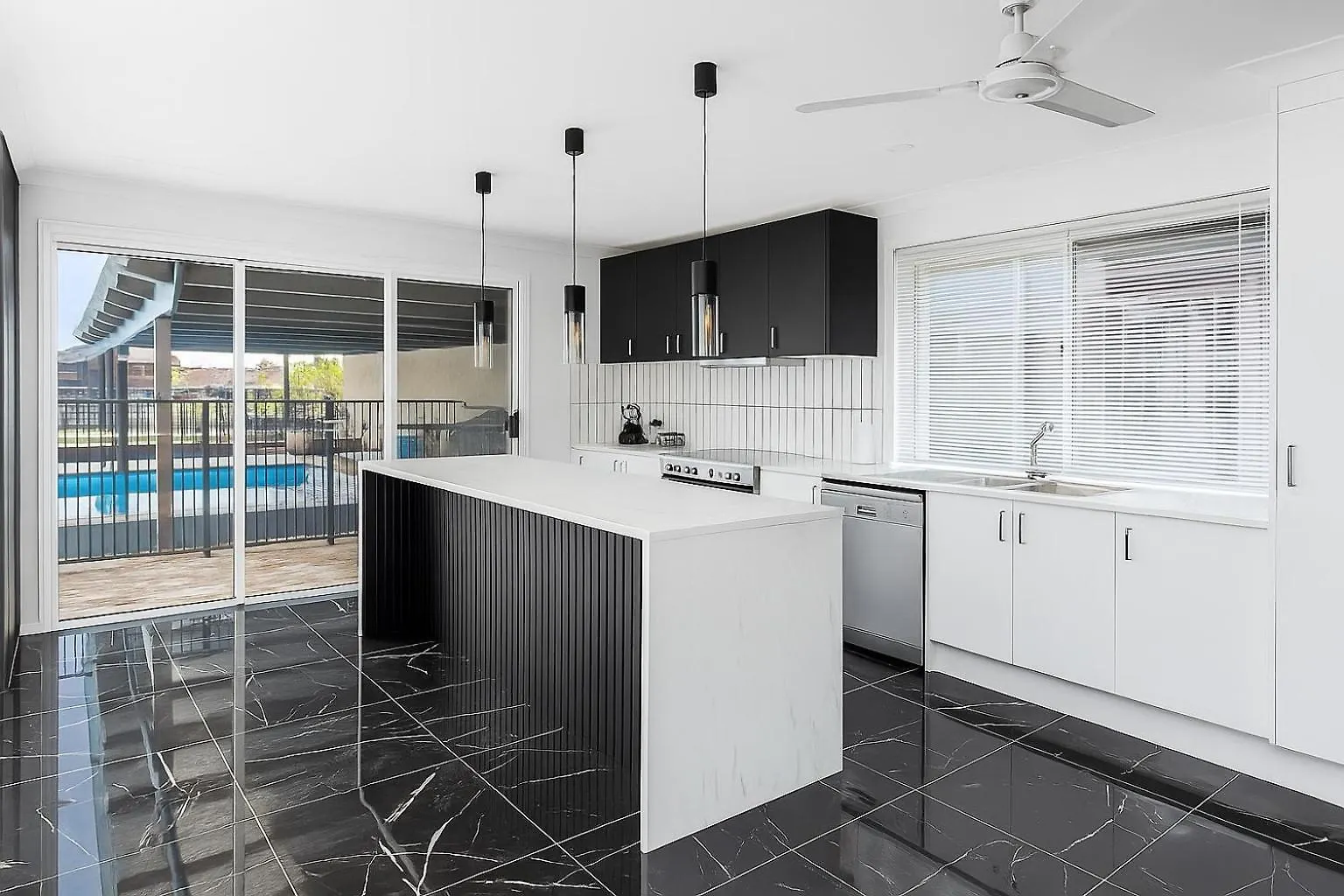 Large Waterfront Property With Spectacular Views & Sunsets Gold Coast 0*,  Australie